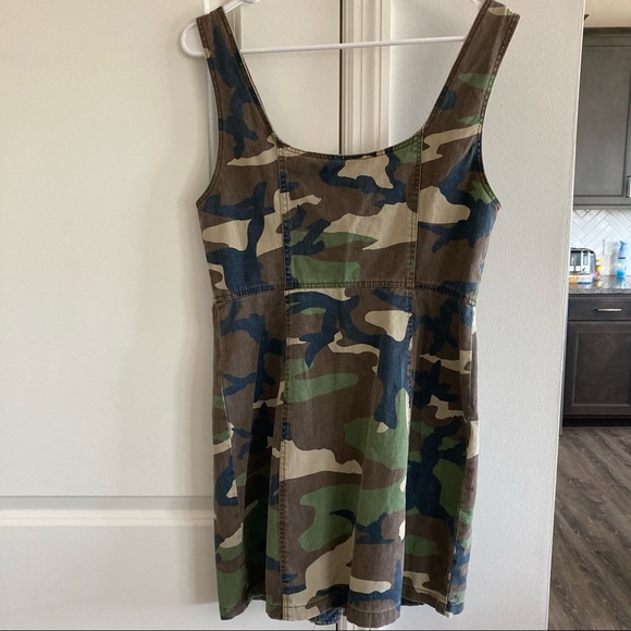 Forever 21 Dresses & Skirts - NWT Forever 21 Camo Woven Dress